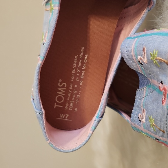 Toms Flamingo SLIP-ON. Size 7 - Picture 6 of 10